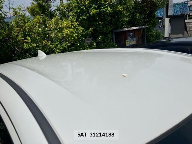 Honda VEZEL 2018-03 7273192-9