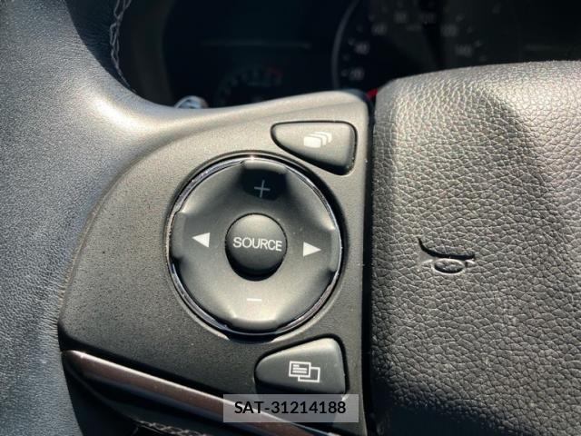 Honda VEZEL 2018-03 7273192-15