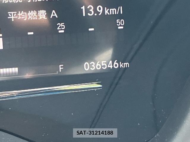 Honda VEZEL 2018-03 7273192-19