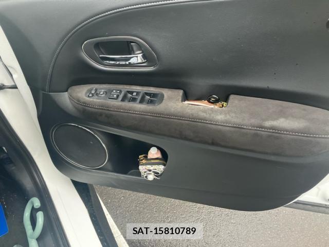 Honda VEZEL 2017-05 7330897-11