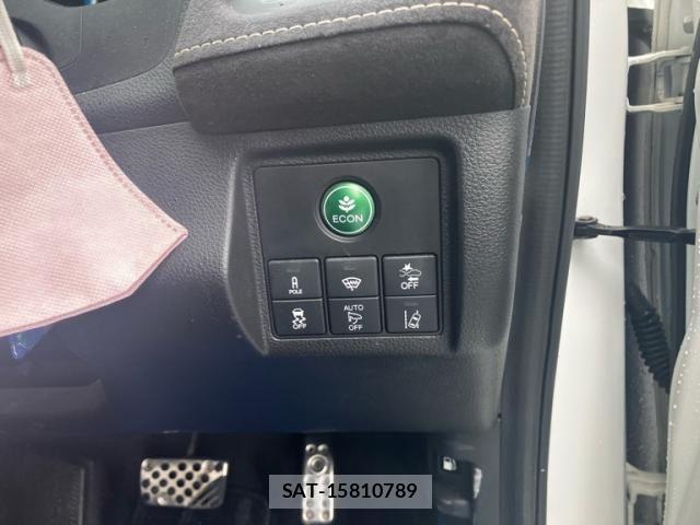 Honda VEZEL 2017-05 7330897-12