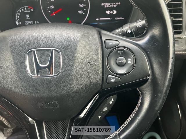 Honda VEZEL 2017-05 7330897-16