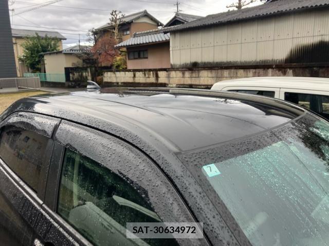Honda VEZEL 2022-07 7330881-6