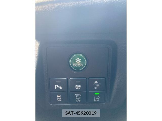 Honda VEZEL 2017-05 7394641-14