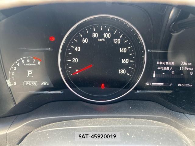 Honda VEZEL 2017-05 7394641-17