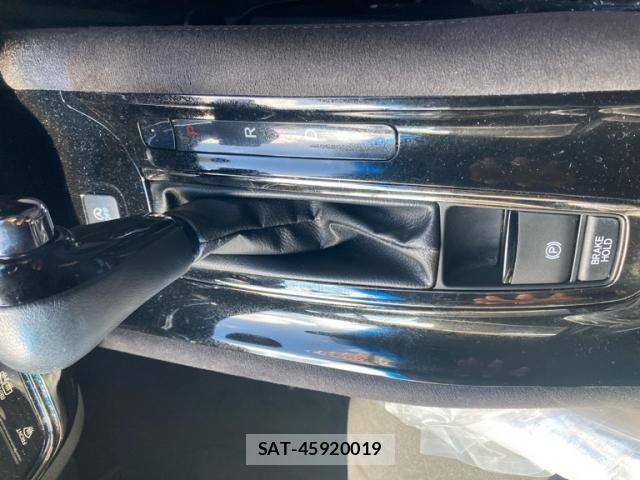 Honda VEZEL 2017-05 7394641-21