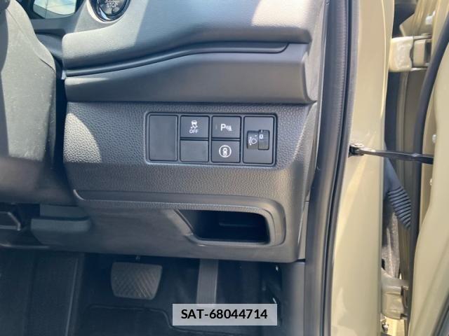 Honda VEZEL 2022-06 7458580-15