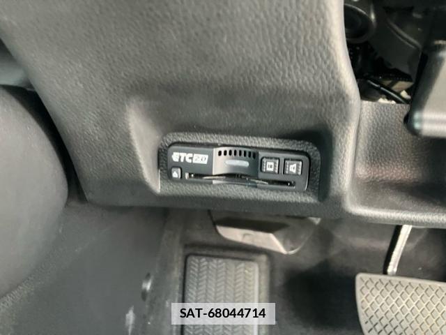 Honda VEZEL 2022-06 7458580-16