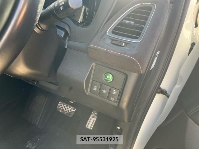 Honda VEZEL 2019-12 7458581-9