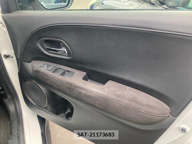 Honda VEZEL 2017-11 7458585-15