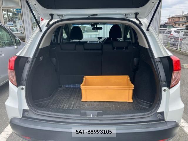 Honda VEZEL 2015-12 7458588-12