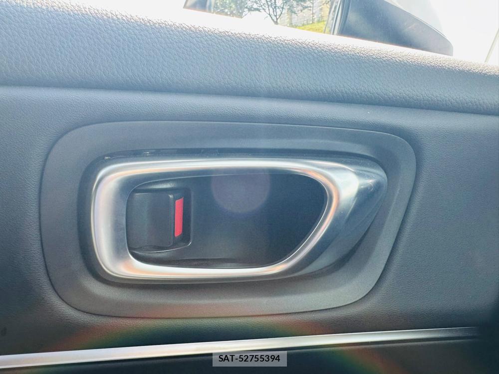 Honda VEZEL 2021 7043695-21
