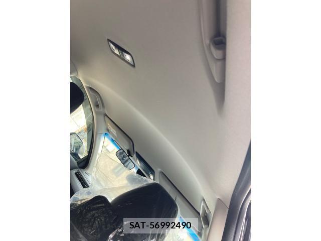 Honda VEZEL 2018-06 7563021-11