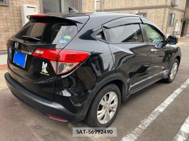 Honda VEZEL 2018-06 7563021-2