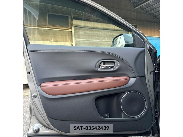Honda VEZEL 2019-08 7621015-16