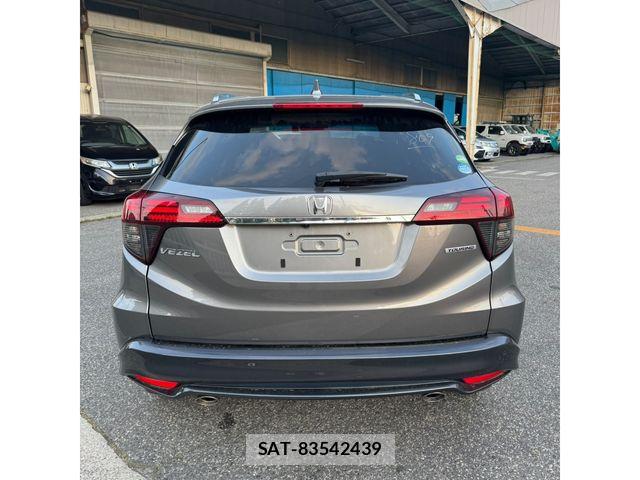 Honda VEZEL 2019-08 7621015-3