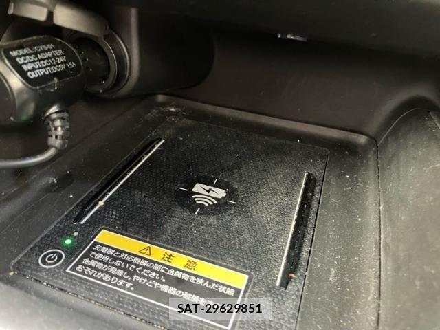 Honda VEZEL 2021-08 7621012-18