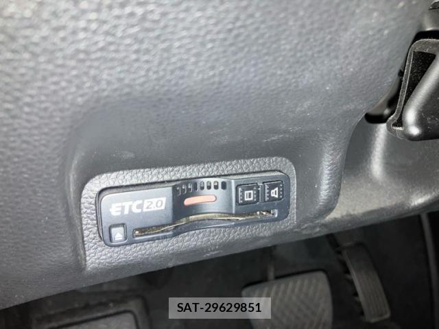 Honda VEZEL 2021-08 7621012-21