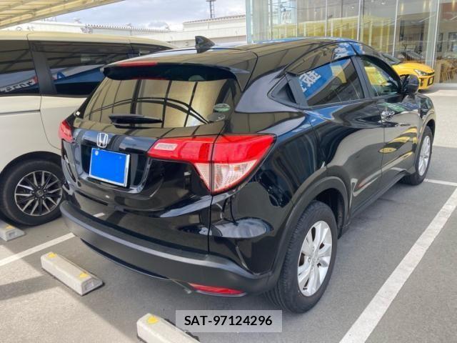 Honda VEZEL 2015-02 7621019-2