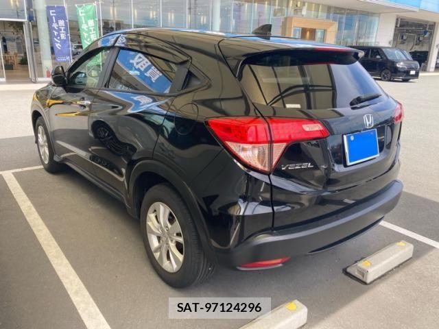 Honda VEZEL 2015-02 7621019-3