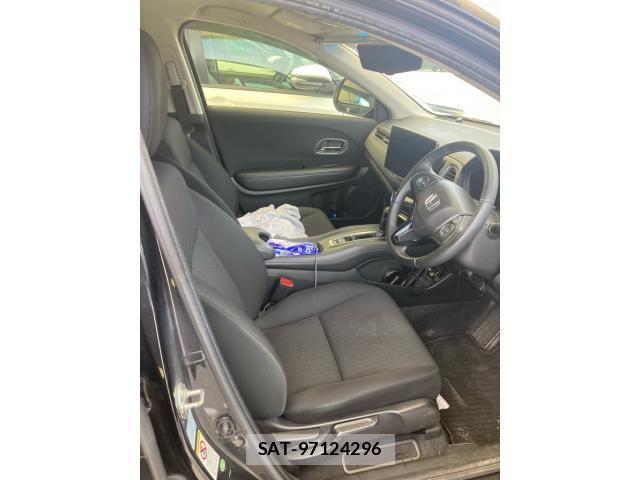 Honda VEZEL 2015-02 7621019-7