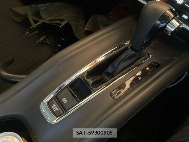 Honda VEZEL 2017-07 7621017-20