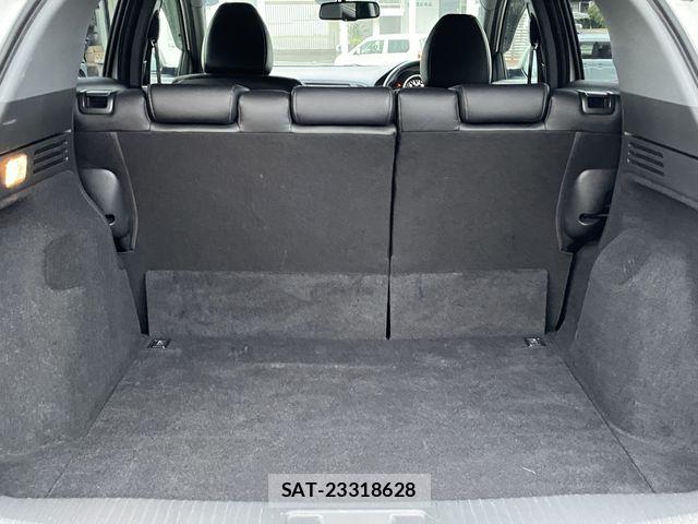 Honda VEZEL 2017-05 7880234-16