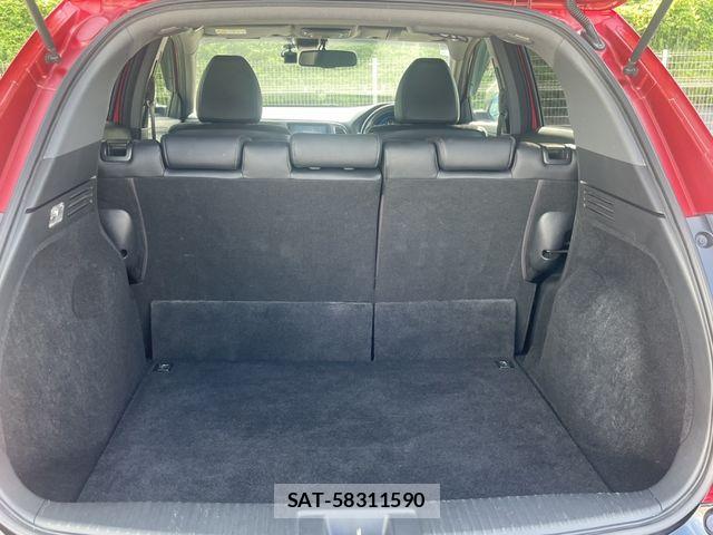 Honda VEZEL 2017-06 7880236-15