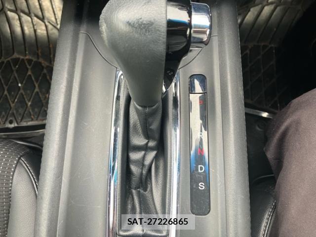 Honda VEZEL 2015-01 7880235-23