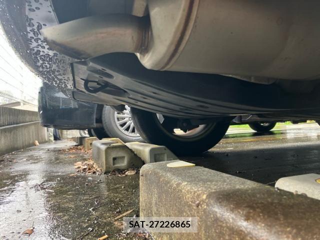 Honda VEZEL 2015-01 7880235-8