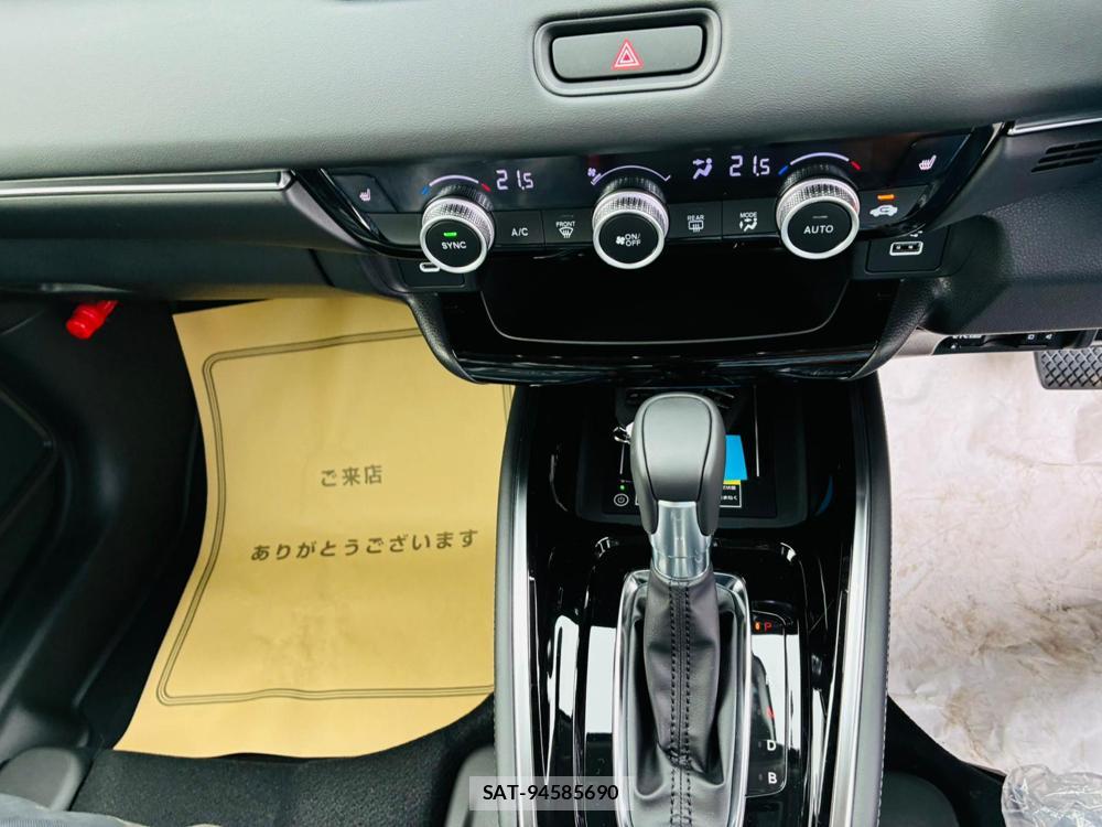 Honda VEZEL 2026-05 7679672-18