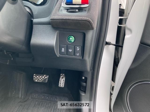 Honda VEZEL 2019-04 7880226-14