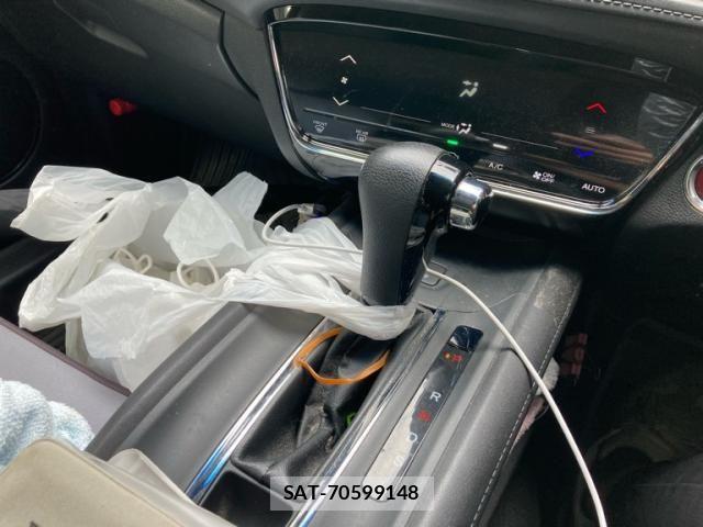 Honda VEZEL 2015-06 7964236-24