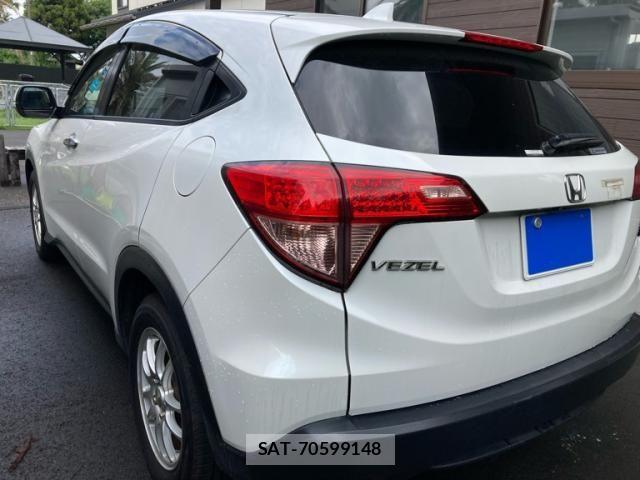 Honda VEZEL 2015-06 7964236-3