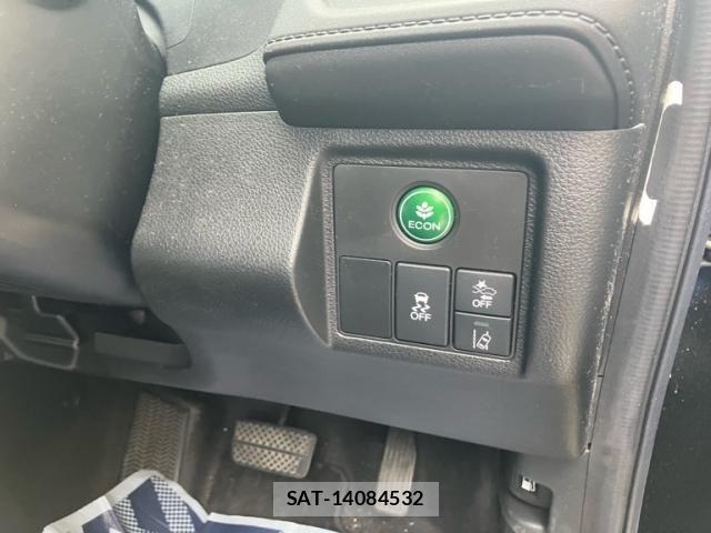 Honda VEZEL 2018-02 7964237-14