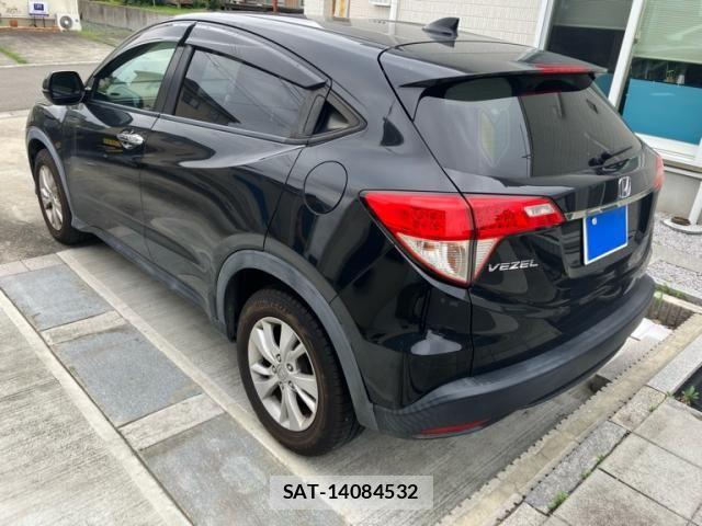 Honda VEZEL 2018-02 7964237-4