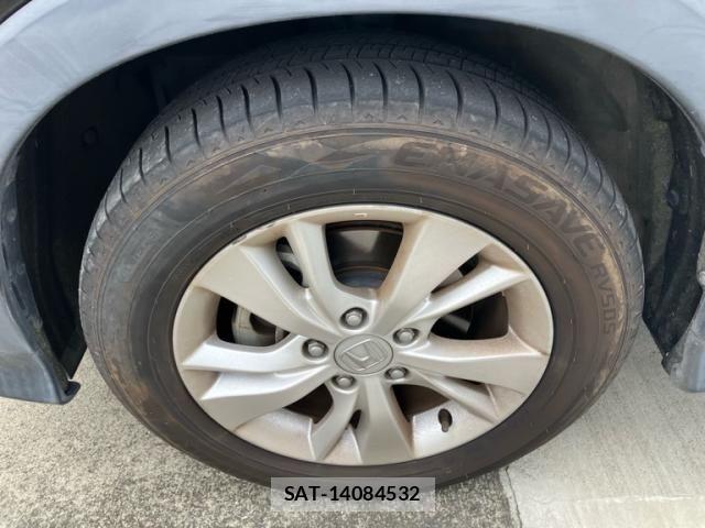 Honda VEZEL 2018-02 7964237-8