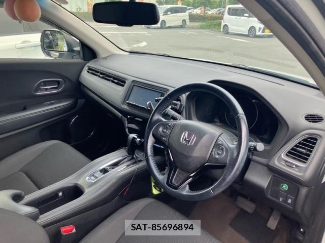 Honda VEZEL 2018-09 8038945-12