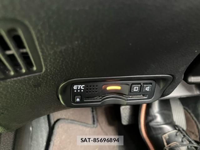 Honda VEZEL 2018-09 8038945-23