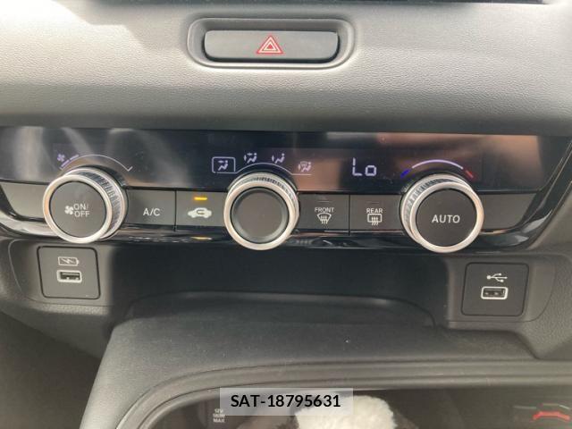 Honda VEZEL 2022-03 8038942-13