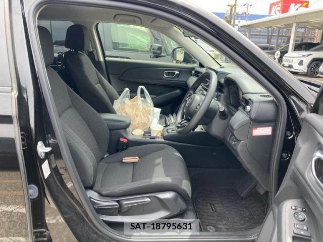 Honda VEZEL 2022-03 8038942-23