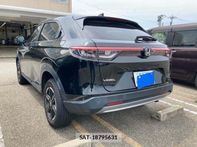 Honda VEZEL 2022-03 8038942-4