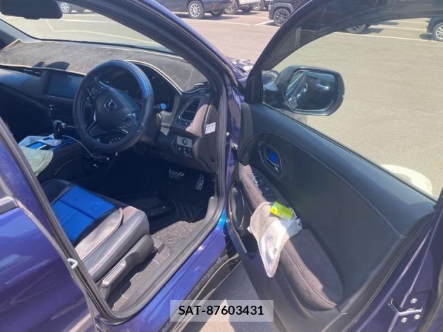 Honda VEZEL 2017-07 8038944-10