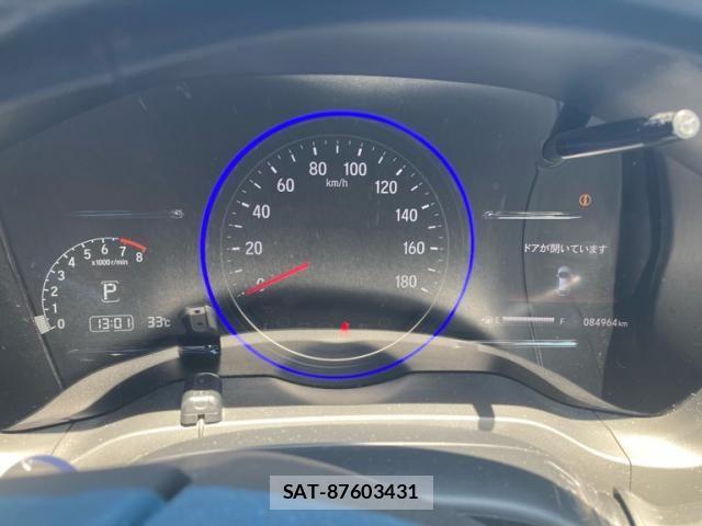 Honda VEZEL 2017-07 8038944-15