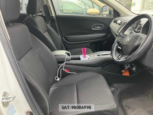 Honda VEZEL 2017-12 8038947-11