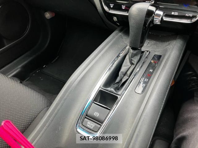 Honda VEZEL 2017-12 8038947-19
