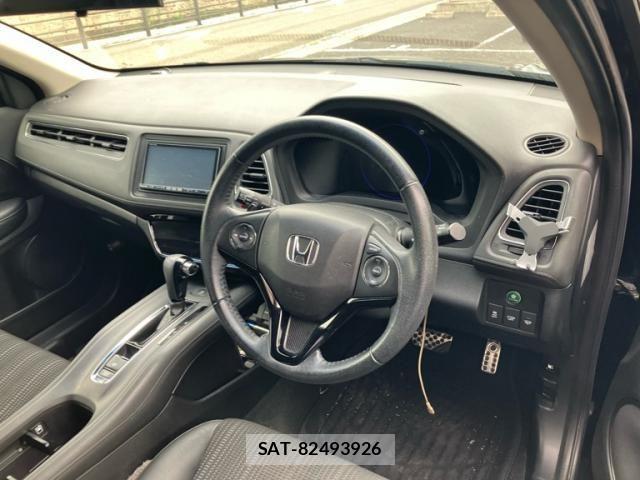 Honda VEZEL 2015-12 8038946-12