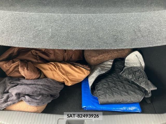 Honda VEZEL 2015-12 8038946-21