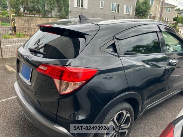 Honda VEZEL 2015-12 8038946-2