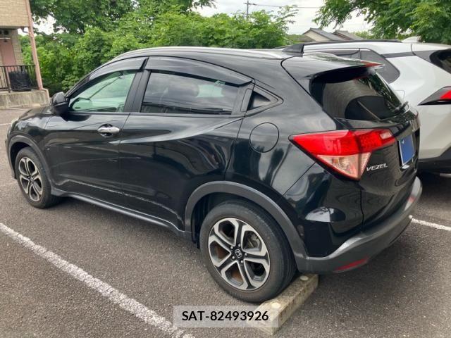 Honda VEZEL 2015-12 8038946-3